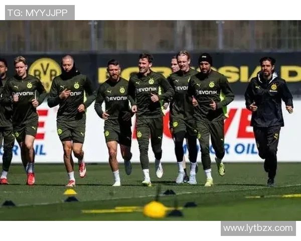 巴萨与多特首发阵容对比分析揭示双方战术布局与关键球员表现