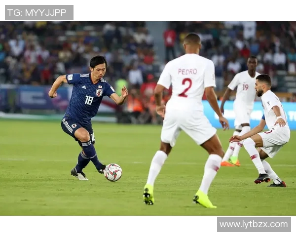 日本队与卡塔尔队上半场精彩对决回顾与分析